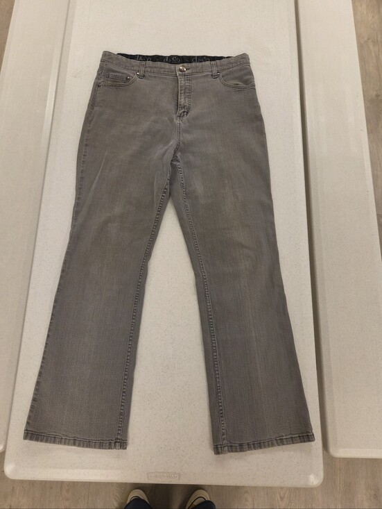 Denim&Co Denim - Denim&Co Gray Highwaist Straight Leg Size 16 Women’s Jeans